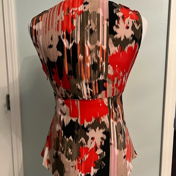 Preloved Tahari sleeveless top in Sz S - Picture 2 of 7